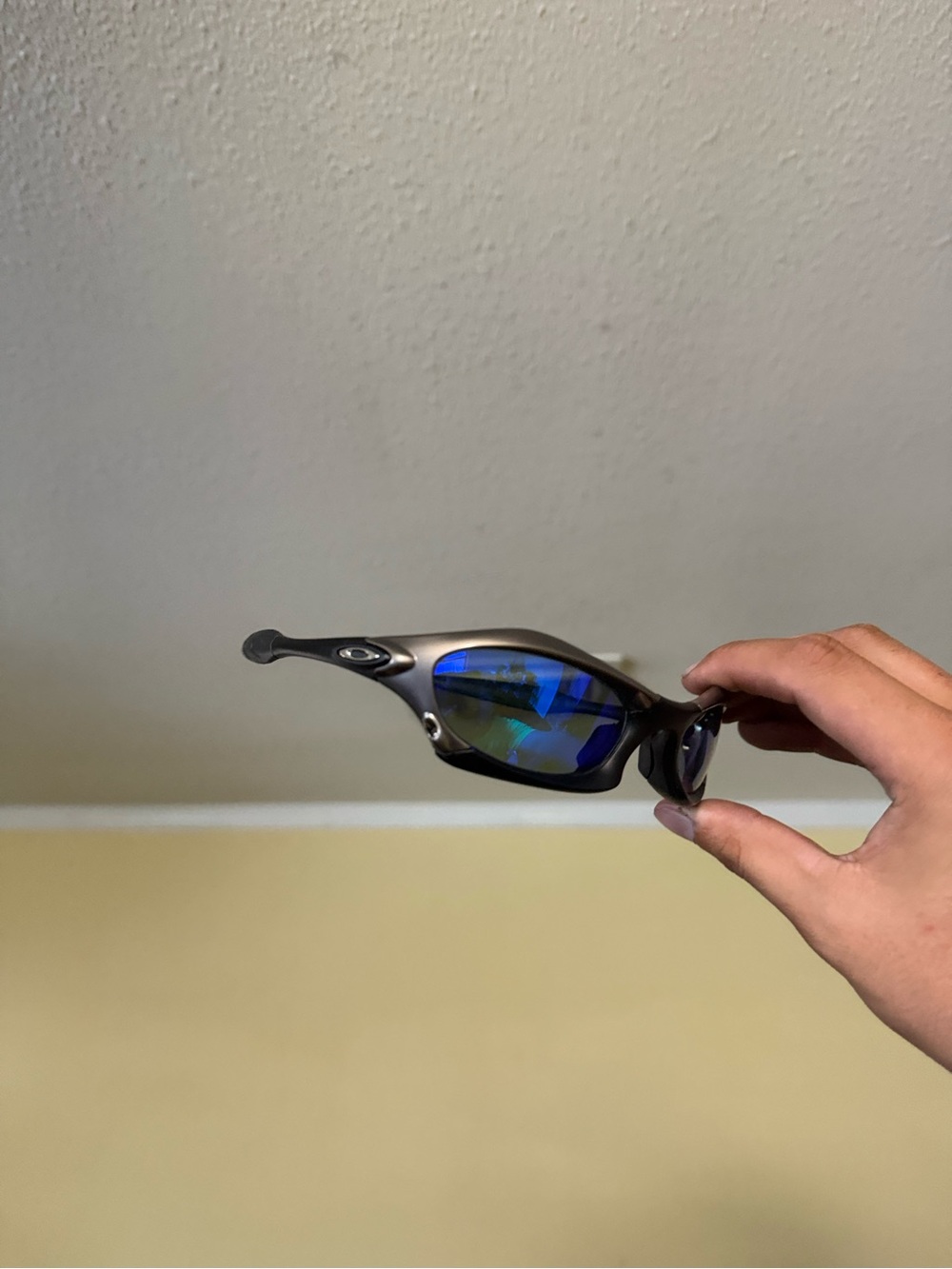 Men's Sport Sunglasses with Blue Mirrored Lenses oak o sunglasses